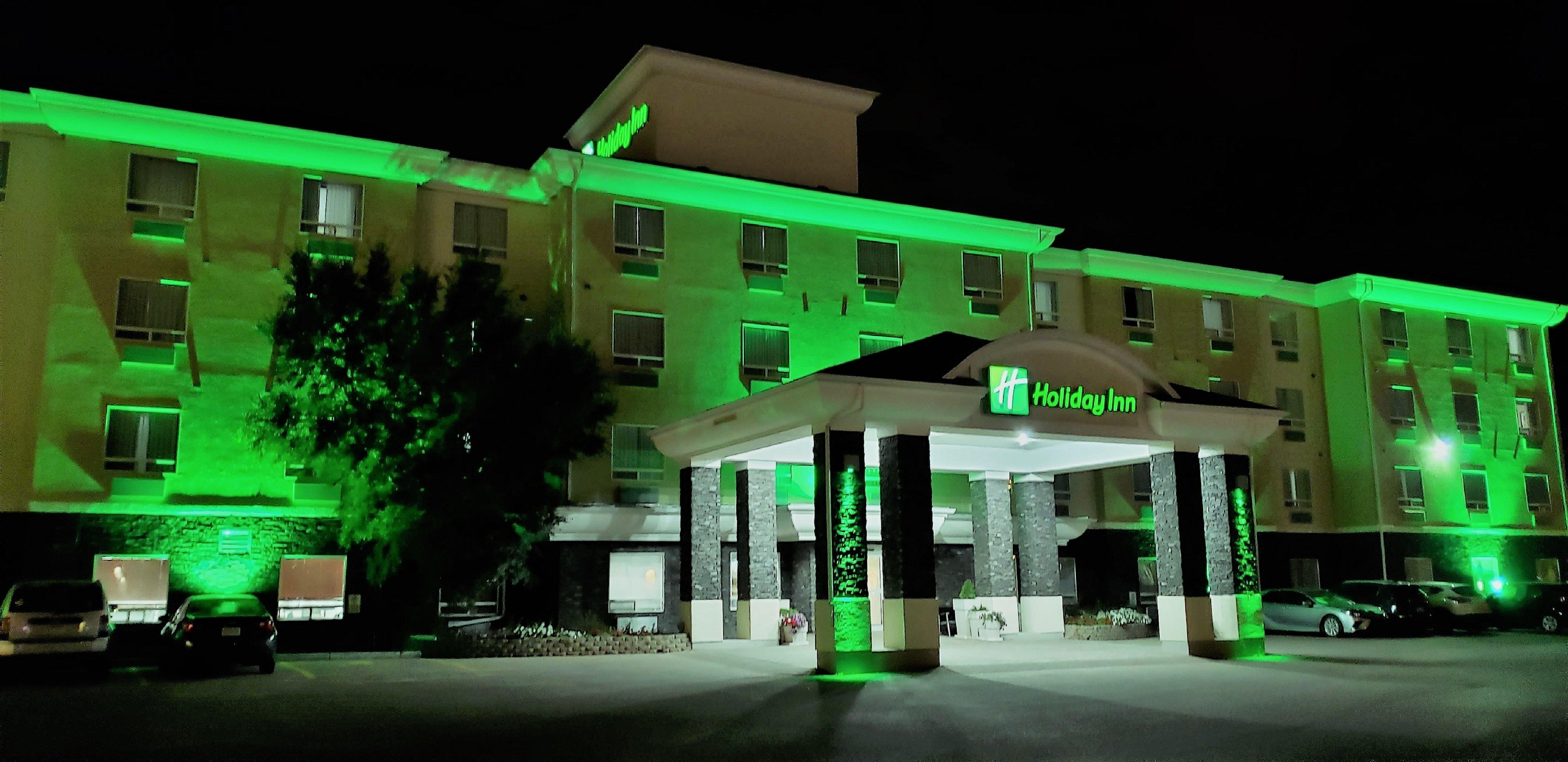 Holiday Inn Hotel & Suites Regina By Ihg Экстерьер фото
