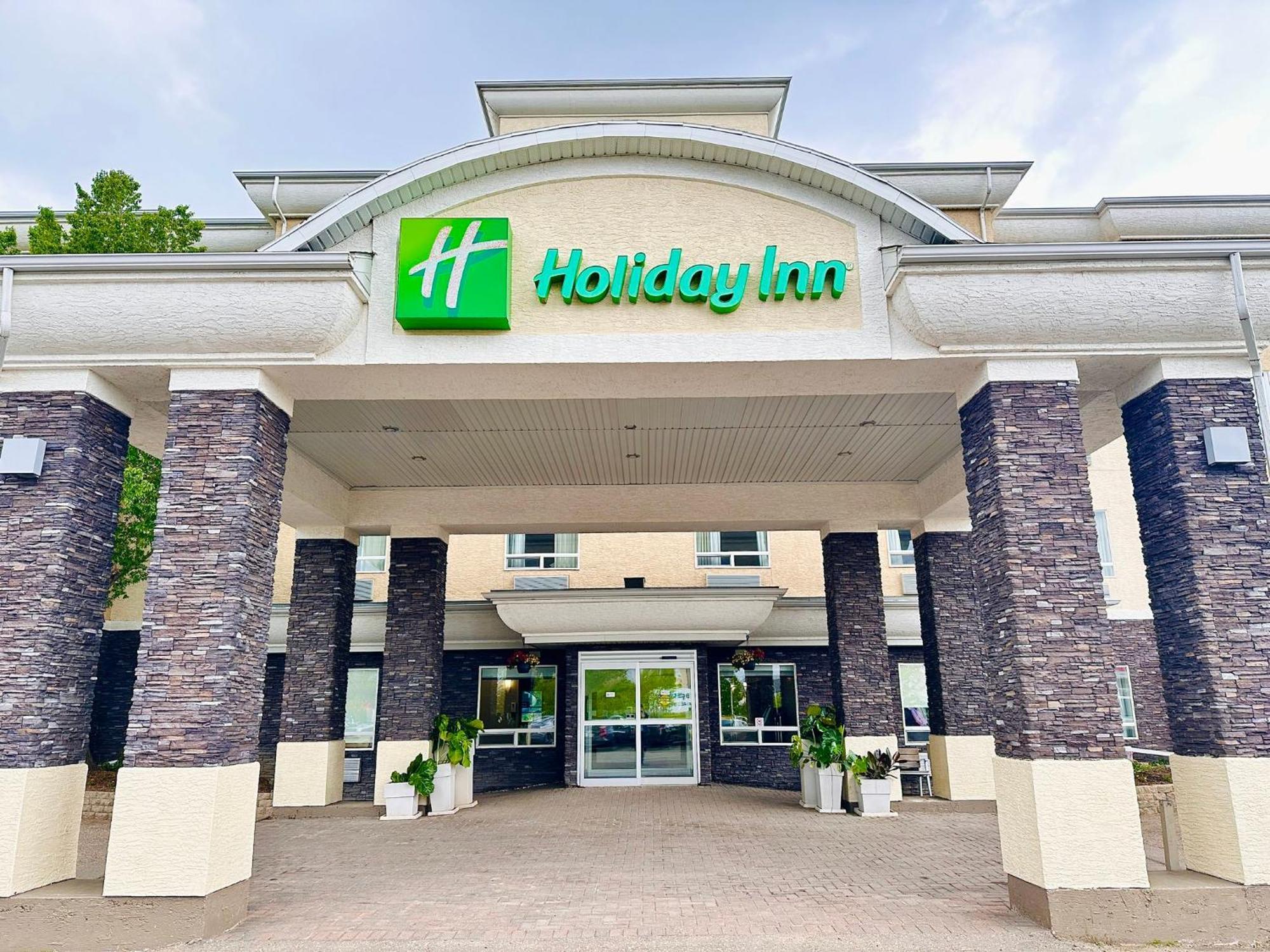 Holiday Inn Hotel & Suites Regina By Ihg Экстерьер фото