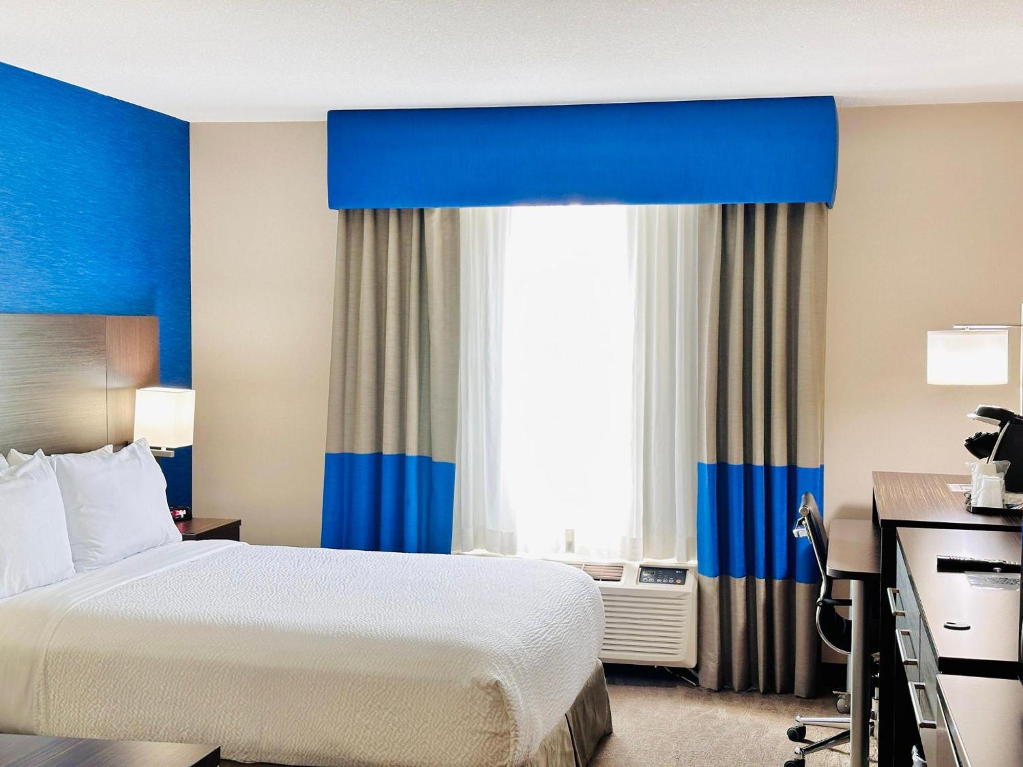 Holiday Inn Hotel & Suites Regina By Ihg Экстерьер фото
