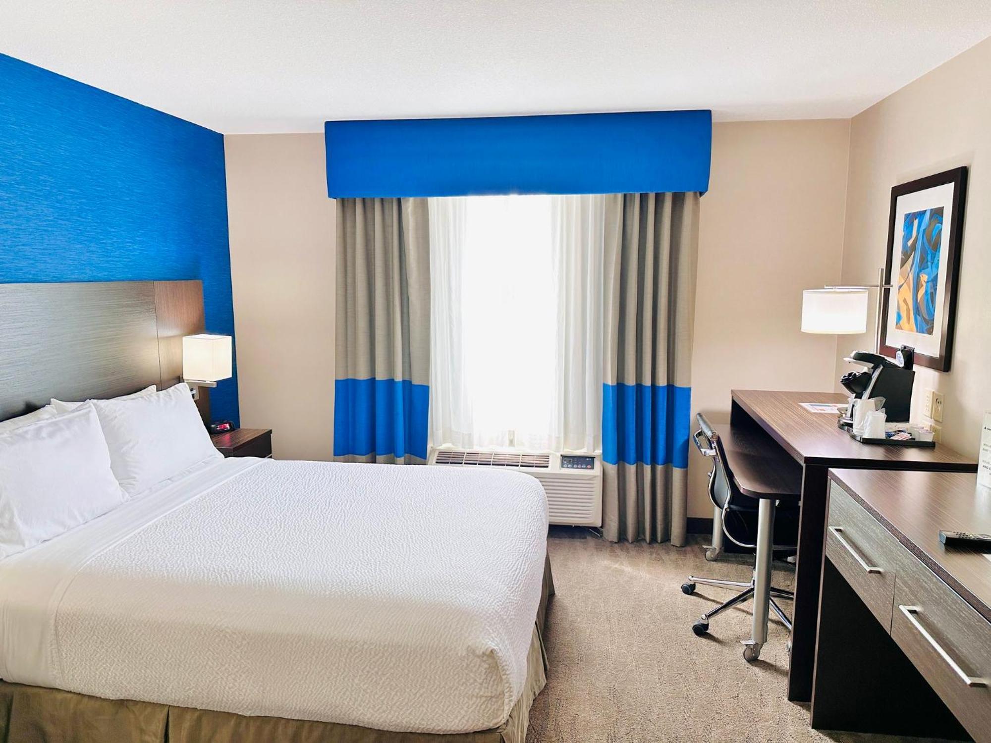Holiday Inn Hotel & Suites Regina By Ihg Экстерьер фото