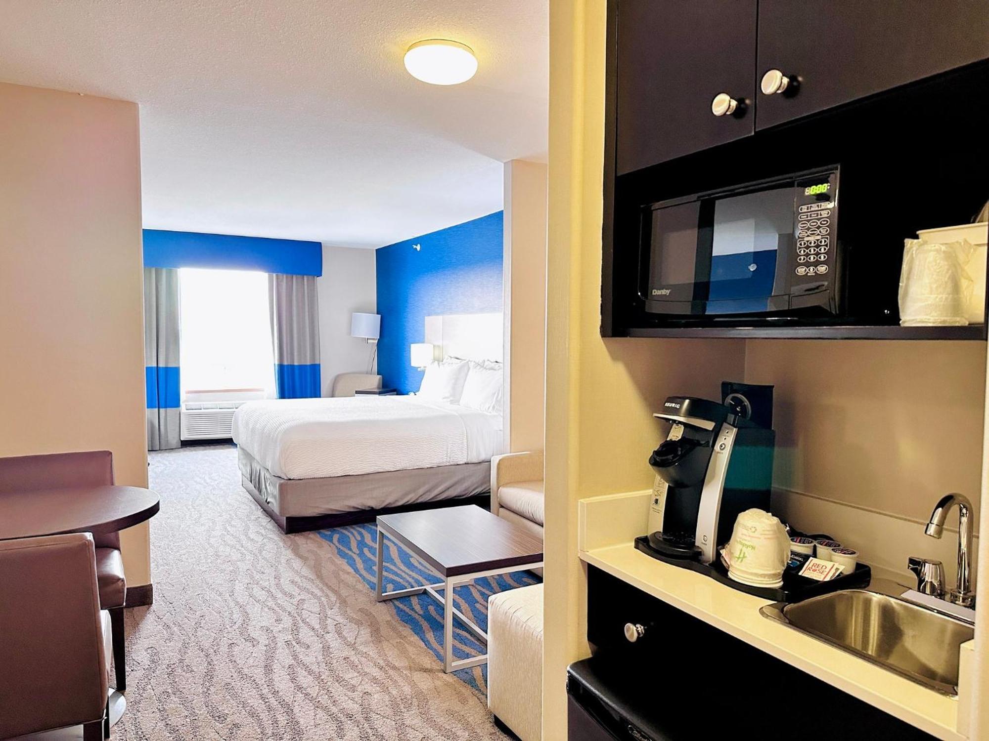 Holiday Inn Hotel & Suites Regina By Ihg Экстерьер фото