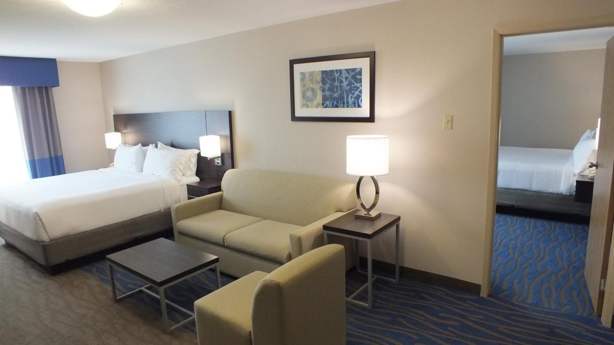 Holiday Inn Hotel & Suites Regina By Ihg Экстерьер фото