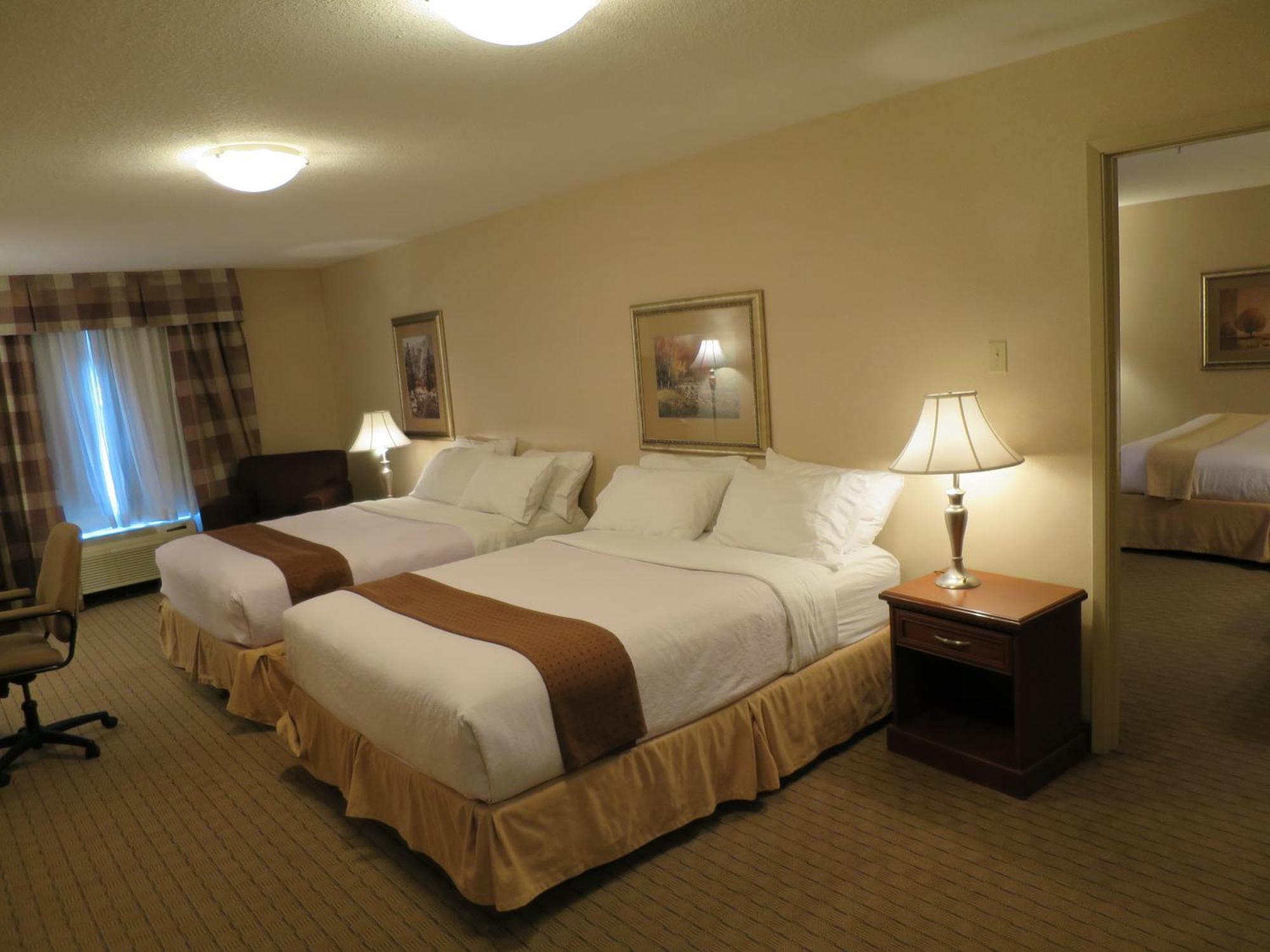Holiday Inn Hotel & Suites Regina By Ihg Экстерьер фото